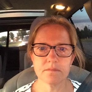 Meet your Posher, Juli